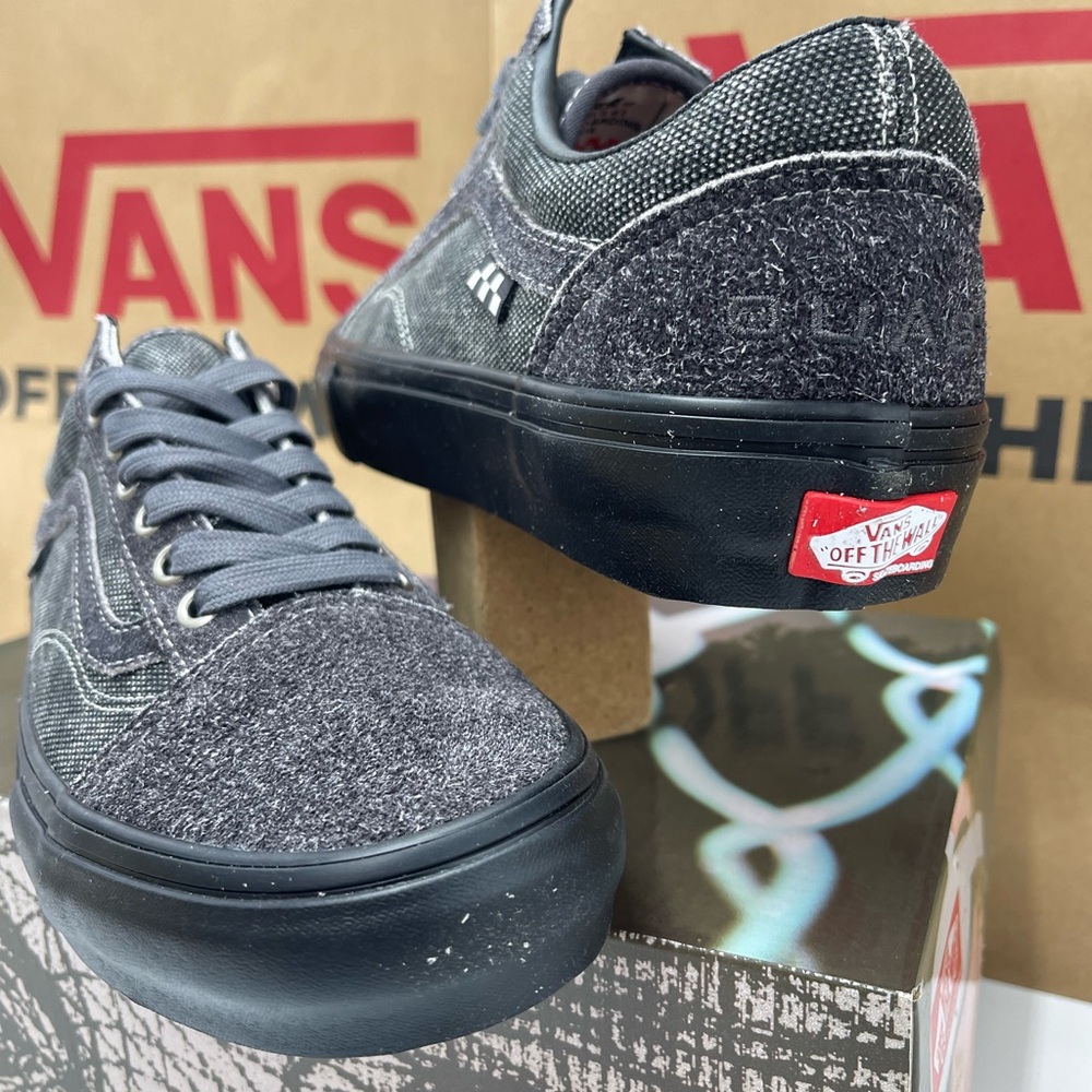 Vans WMNS Skate Old Skool
Quasi Asphalt Sneakers
VN0A5FCB107 - Picture 9 of 16